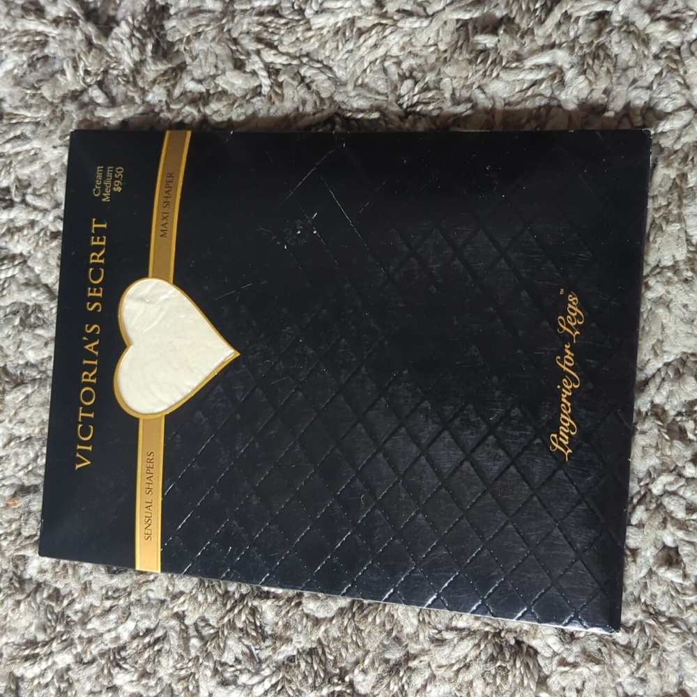 🤍 Victoria's Secret Sensual Shapers Pantyhose